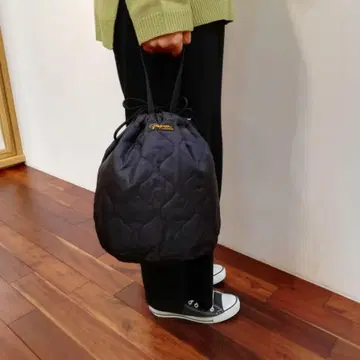 NAPRON x beams 퀼팅 백 블랙