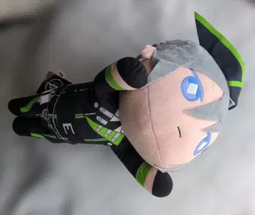 트위스테 실버 메가 점보 누워있는 봉제 인형