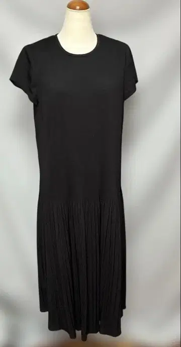 다마 컬렉션 플리츠 원피스 BLACK 사이즈 11