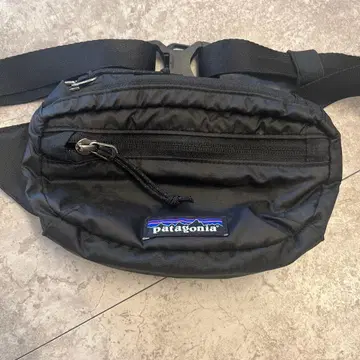 파타고니아 라이트웨이트 트래블 미니 힙팩 블랙