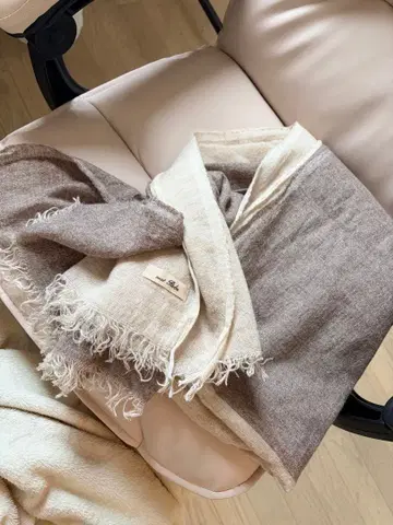 nest robe 투톤 스톨 네스트로브