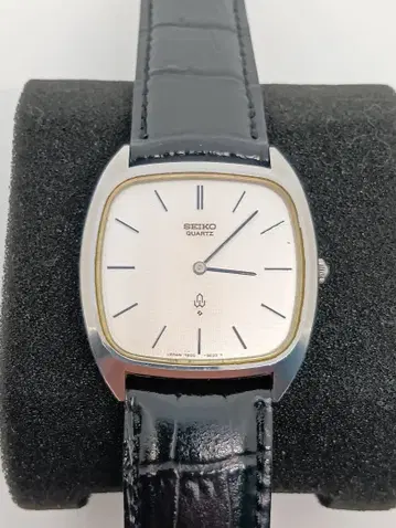 SEIKO 쿼츠 손목시계 실버/블랙 작동 확인 완료