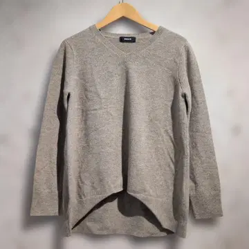 ZUCCA V넥 긴팔 변형 니트 여성용 주카 브라운 아카이브