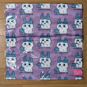 치이카와 패러렐 월드 하치와레 타월