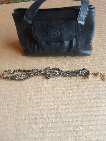 블랙 가죽 핸드백 체인 포함