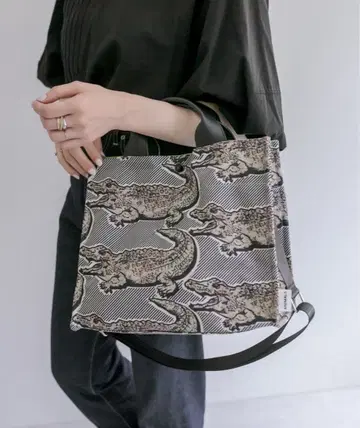 에어 파피요네 악어 무늬 리버서블 토트백