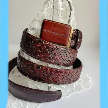 다크 브라운 뜨개질 가죽 벨트