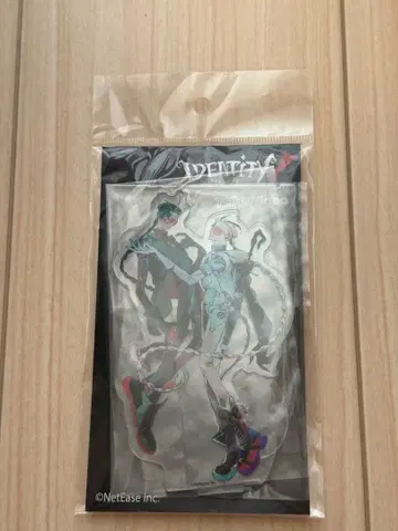 제5인격 돈키호테 콜라보 화이트 블랙 무상 아크릴 스탠드