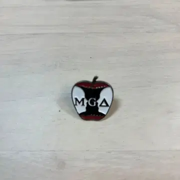 Mrs. GREEN APPLE 핀 배지
