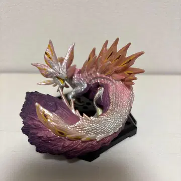 몬스터 헌터 타마미츠네 피규어