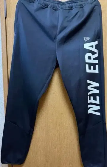 뉴에라 웜업 저지