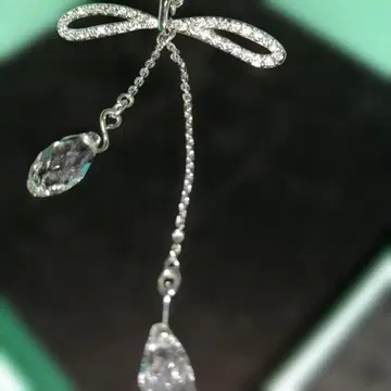 스와로브스키 리본 목걸이