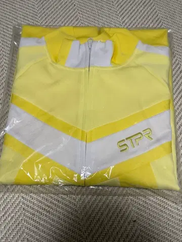 스토푸리 트랙 자켓 루토군