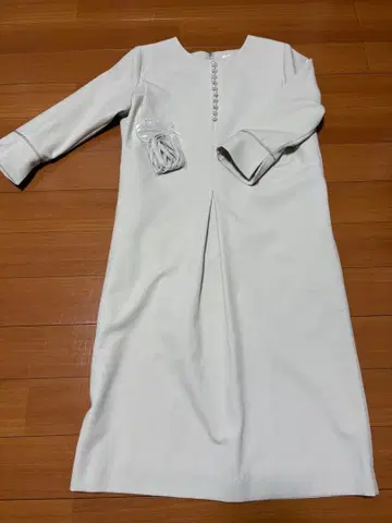 La TOTALITE 라토타리테 워셔블 펄 색 원피스 입학식 졸업식