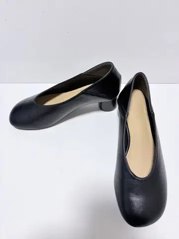 미사용급 Spick and Span 스픽 앤 스팬 오블리크 펌프스