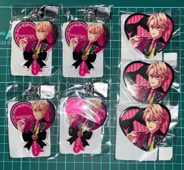 Obey Me! 아스모데우스 아크릴 키링 캔뱃지