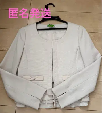 NETTO di MAMMINA 화이트 노카라 자켓 프릴 포함