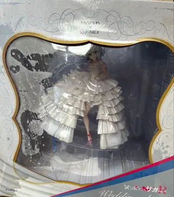 좀비 랜드 사가 콘노 준코 -웨딩 드레스- 1/7 스케일 피규어