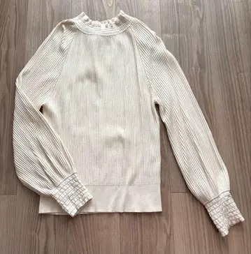 마릴린 문 니트 프릴