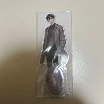 밟거나, 차거나, 사랑하거나 이오모리 타이 아크릴 피규어