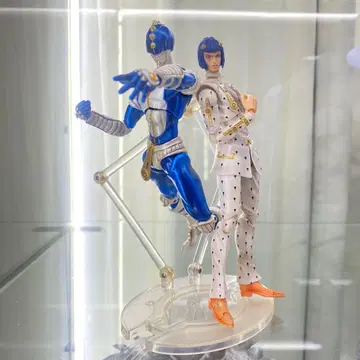 부챠라티 & 스티키 핑거 초상 가동