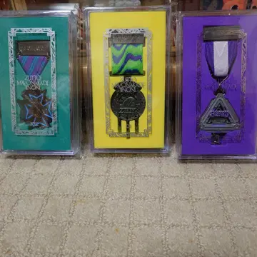 계속 한밤중이면 좋을 텐데 훈장 2022~2024