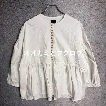 늑대와 올빼미 늑대와 화이트 로즈의 쿠스쿠스 페플럼 블라우스 일본제