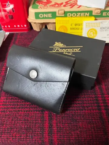 Schott 미디엄 트래커 지갑