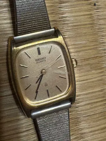 SEIKO 쿼츠 손목시계 골드 스퀘어