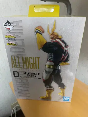 제일복권 히로아카 D상 올마이트 피규어