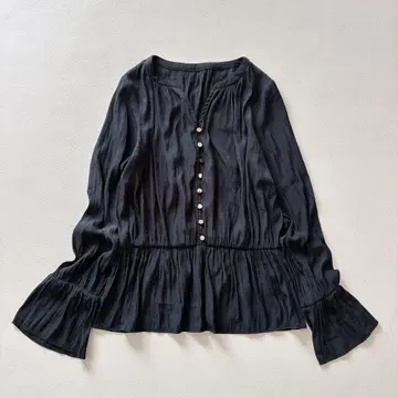 콜라주 개럴개런트 드레이프감 새틴 블라우스 골드 버튼 네이비