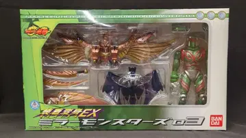 반다이 장착 변신 시리즈 가면라이더 류우키 미러 몬스터즈 03