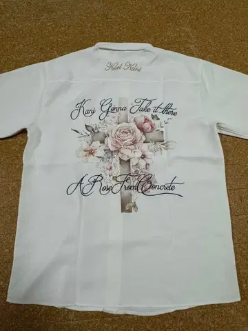 새상품 Karl Kani 꽃무늬 십자가 프린트 셔츠