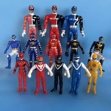 슈퍼전대 히어로 액션 피규어 13개