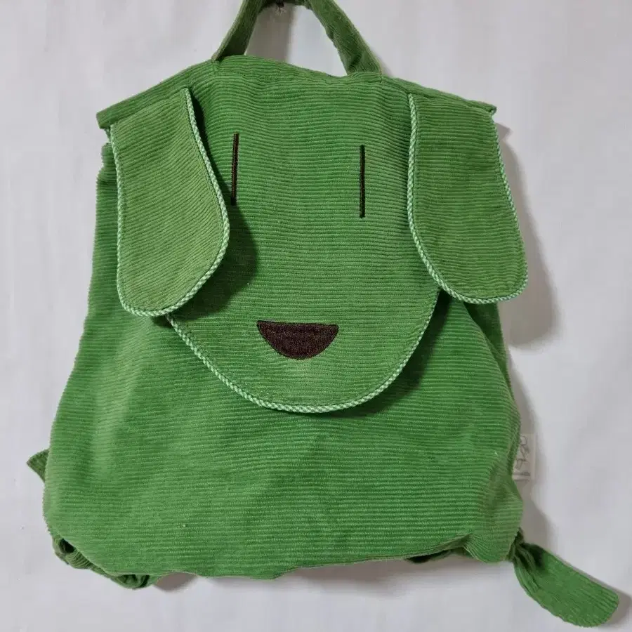 Apricot Studio Castanets Backpack on Bunjang Global Site.