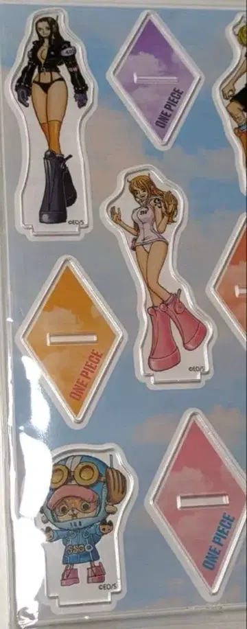 원피스 에그헤드 아크릴 스탠드 나미 로빈 초파