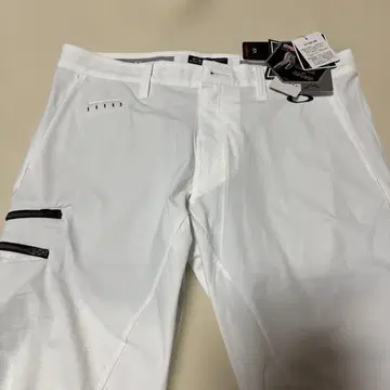 미사용 새상품 반값 이하! 오클리 쓰리 시즌 화이트 슬림핏 골프 팬츠