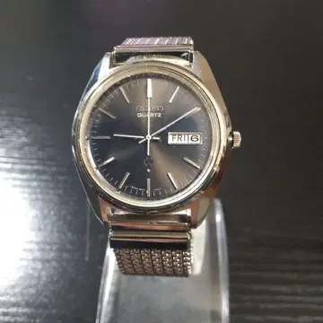 세이코 쿼츠 손목시계 다크 네이비 메쉬 밴딩