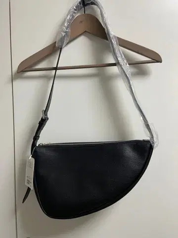 새상품 B&Y 유나이티드 애로우즈 숄더백 인조 가죽 소가죽 벨트