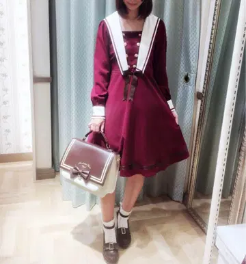 Amavel 아마벨 가슴받이 W 버튼 세일러 원피스