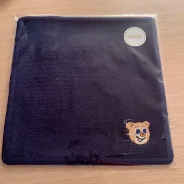 페이러 올드 테디 손수건 네이비