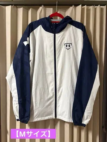 언더아머 윈드 브레이커