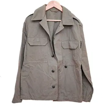 A.P.C. 밀리터리 자켓 사이즈 38 카키 아페쎄