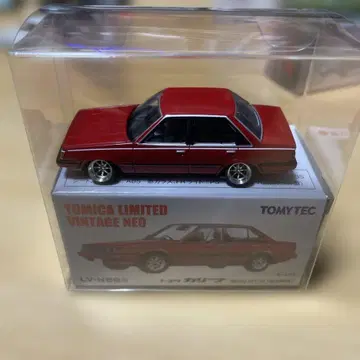 카리나 1600GT-R 토미카 리미티드 빈티지