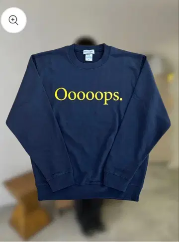 Oooops. 네이비 맨투맨 s 사이즈 선착순