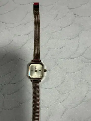 ete 팔각형 화이트 다이얼 쿼츠 손목시계