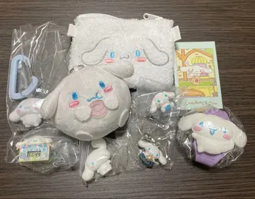 산리오 시나모롤 굿즈 세트 (카라비너 파우치 등 9점 세트)