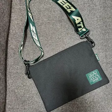 ATEEZ 팬클럽 한정판 숄더백