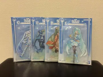 제일복권 유키 미쿠 빅 아크릴 스탠드 4종 세트