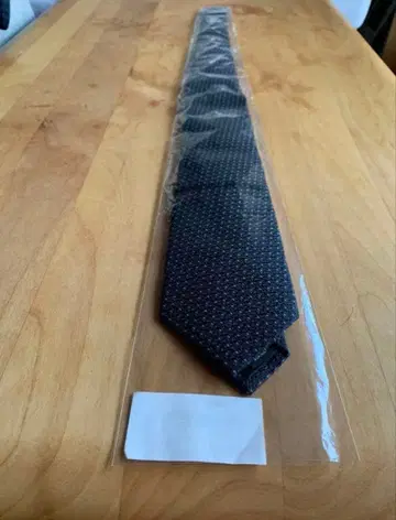 조르지오 아르마니 다크 블루 넥타이